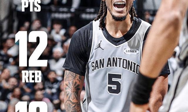 开云网页版-文班队友比肩张伯伦！卡斯尔轰出历史级40+三双