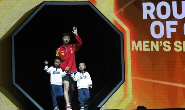 开云-马龙携子亮相大满贯赛场 36岁的老将还想赢还能赢