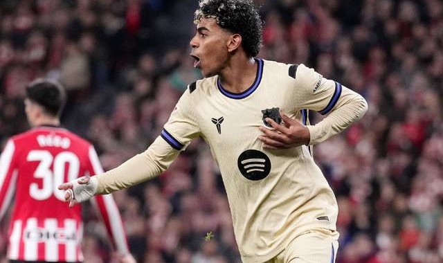 kaiyun-18岁亚马尔复制梅西经典：彩虹球进死角 对手倒下！生涯50球