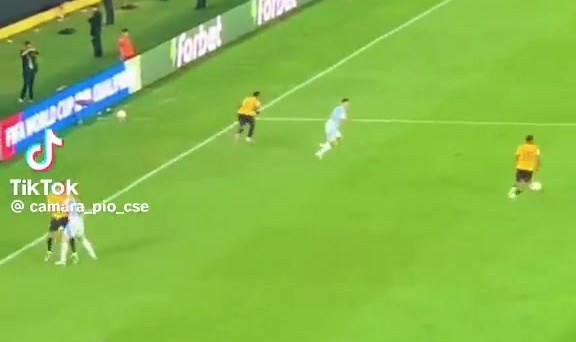 开云体育入口-经典南美足球！看台球迷视角：马斯坦托诺、因卡皮耶多次冲突