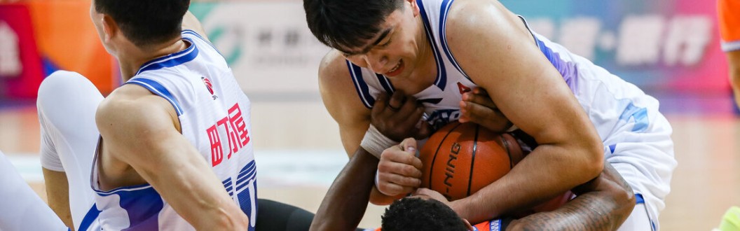 开云-卫冕冠军轰然倒下！榜首一夜易主，北京连升2位，7-12乱成一锅粥